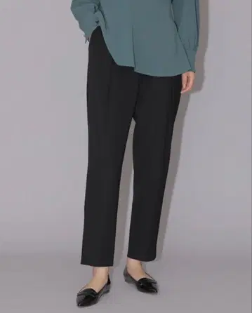 [컨디션 최상] NATURAL BEAUTY BASIC 코쿤 팬츠 블랙 S