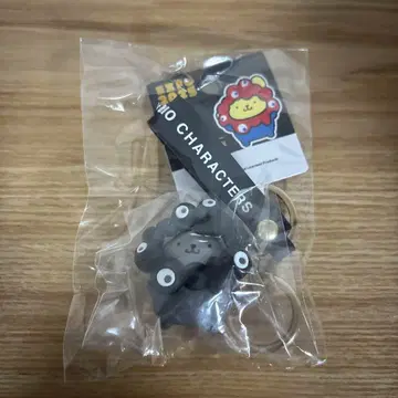 오사카 간사이 엑스포 산리오 폼폼푸딩 미야쿠미야쿠 키링 블랙 코스튬