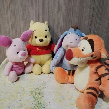 푸우 피글렛 티거 이요르 폭신폭신 봉제 인형 디즈니 스토어
