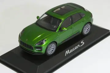 Porsche Macan S 미니카 1/43 그린