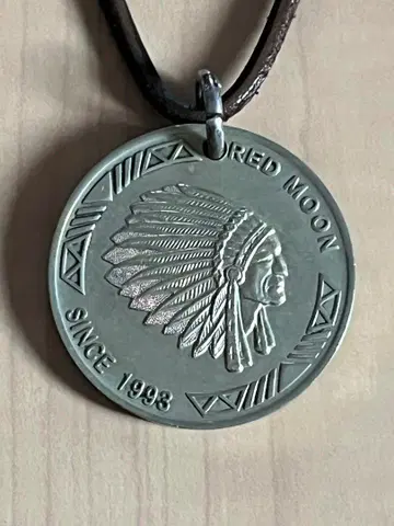 최종 가격 RED MOON 인디언 헤드 메달 목걸이