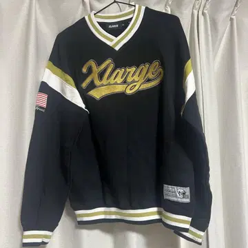 XLARGE 트레이닝복