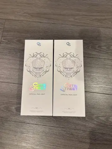 CUTIE STREET OFFICIAL FAN LIGHT 2개 세트