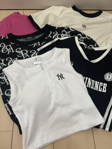 치비 T와 청바지 세트