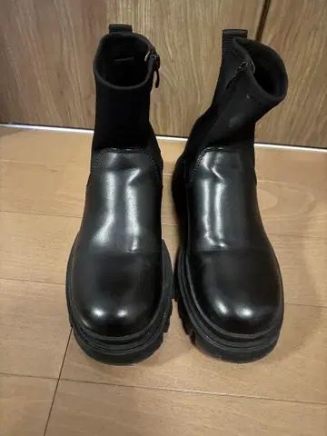 블랙 사이드 고어 부츠 가죽 ZARA 41