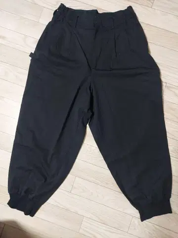 Y-3 블랙 카고 팬츠 버튼 포함