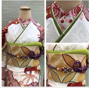 후리소데 빨간색과 화이트 꽃무늬 기모노