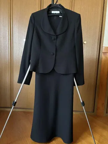 ATSUKI ONISHI 블랙 포멀 (9호)