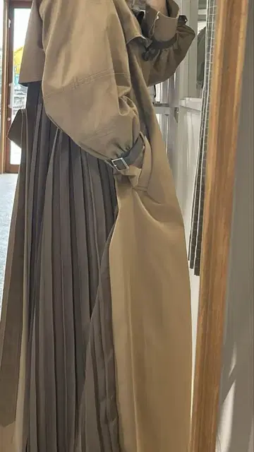 ameri vintage 플리츠 트렌치코트