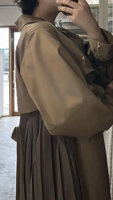 ameri vintage 플리츠 트렌치코트