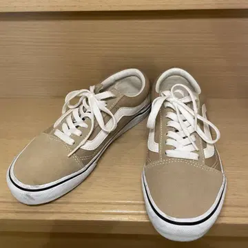 23.5cm vans 베이지 스웨이드 스니커즈