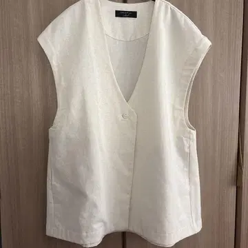 아데페슈 린넨 혼방 베스트