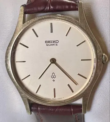 레어 SEIKO 쿼츠 손목시계 실버/베이지 가죽 빈티지