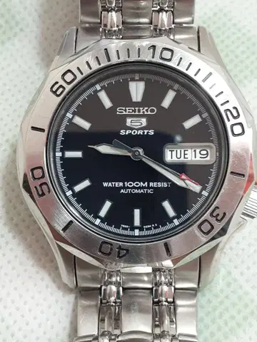 SEIKO 5 SPORTS 자동 시계 100m 방수