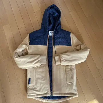 ZARA 후드 부착 패딩 자켓 베이지/네이비 가격 인하 주말 한정판