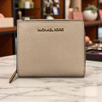 마이클코어스 MICHAEL KORS 이단 접이식 지갑 여성용 베이지