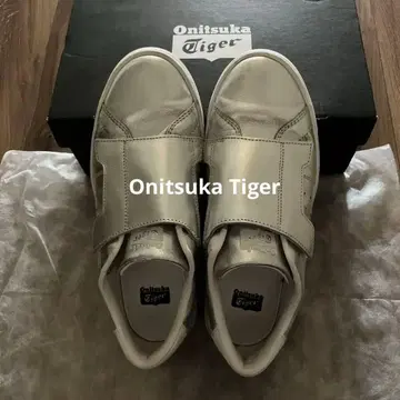 오니츠카타이거 스니커즈 24.5 실버