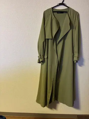 카키 원피스 코트