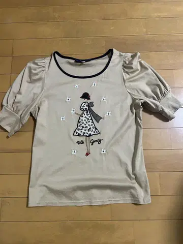 M'S GRACY 베이지 반팔 T셔츠 40