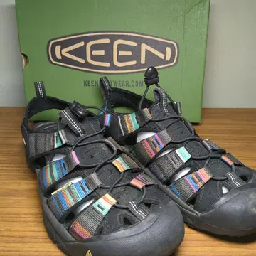 187-70 KEEN NewportH2 샌들 27.0cm