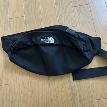 THE NORTH FACE 바디백 블랙