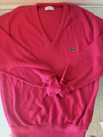 Lacoste 핑크 V넥 스웨터