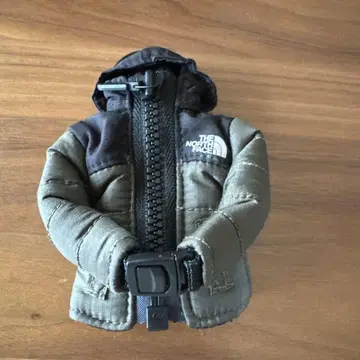 THE NORTH FACE 다운 자켓풍 키링