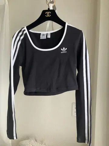 adidas 긴팔 크롭 T셔츠 M 블랙