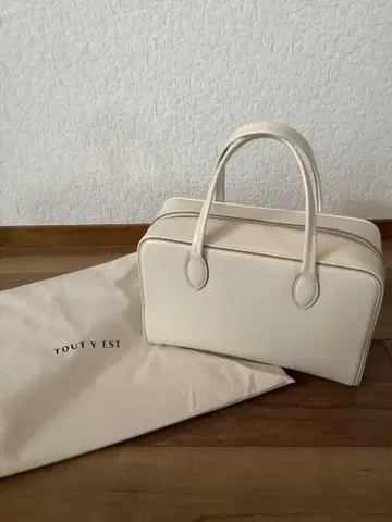 새상품급 투티에 백 로케백 SAC LOQUET SMALL 한국