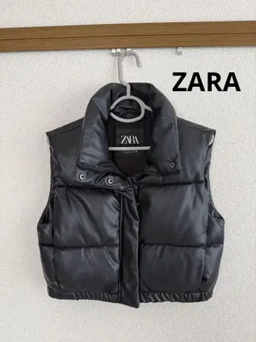ZARA 블랙 다운 베스트 S 사이즈