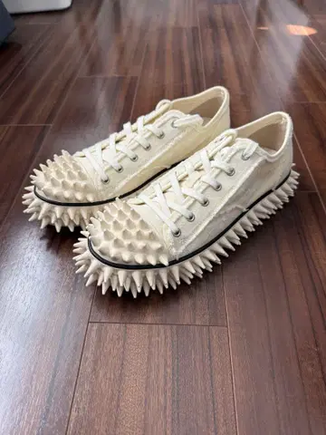 새상품 doublet SPIKY CANVAS SNEAKER IVORY