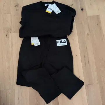 FILA 블랙 맨투맨 세트
