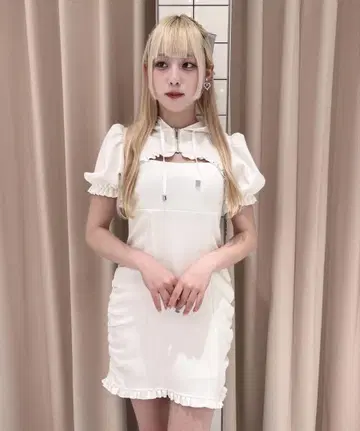 bubbles 개더 후드티 원피스 화이트