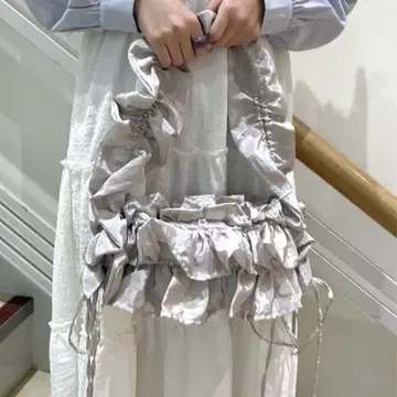 merry jenny frilly gather shoulder bag