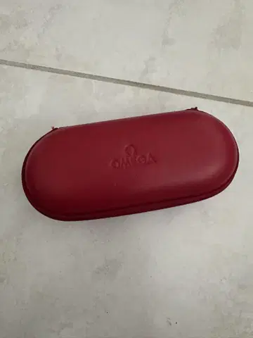 OMEGA 가죽 느낌 소프트 케이스 (손목시계, 안경 등) 레드
