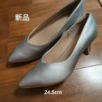 [ 새상품 ] 실버 펌프스 24.5cm 글로벌 워크