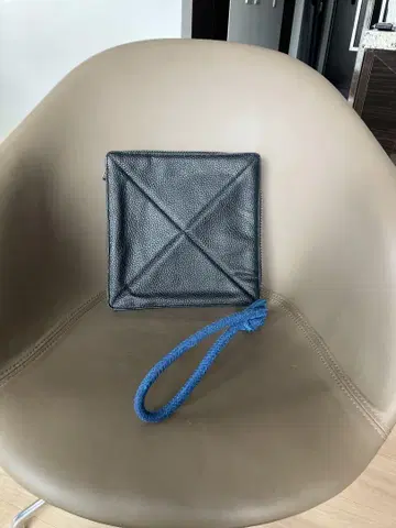 디자이너 블랙 가죽 클러치백