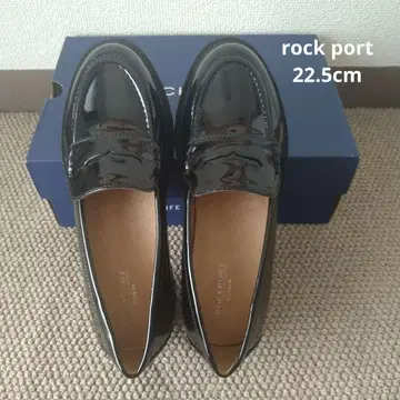 ROCKPORT 에나멜 블랙 로퍼