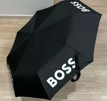 휴고보스 BOSS 접이식 우산