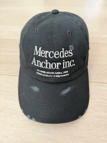 Mercedes Anchor inc. black cap