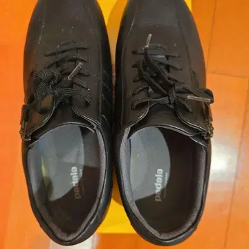 블랙 스니커즈 WS470S 23cm