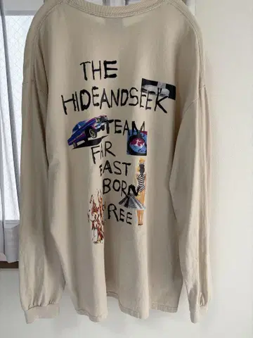 HideandSeek 롱T 베이지 TEAM FAR EAST