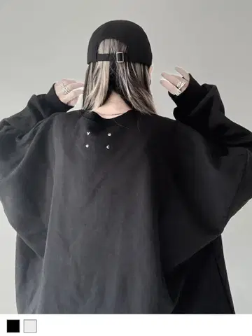 새상품 YACA - Cutoff Mini Logo Sweat