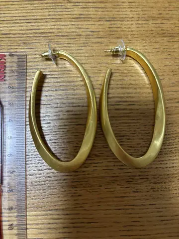 골드 타원형 귀걸이 약 8cm 미사용