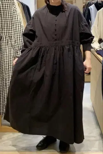 늑대와 올빼미 올빼미와 길가의 탄탄 원피스 블랙 tandey