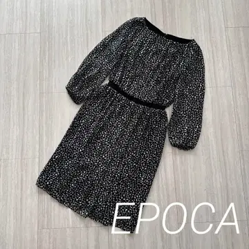 EPoca 랜덤 도트 긴팔 무릎 기장 원피스 38