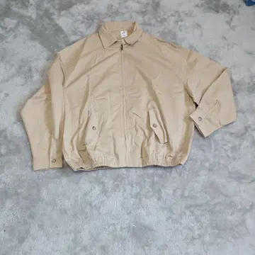 새상품 원더노아 idlt 베이지 점퍼 XL