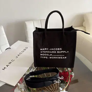 MARC JACOBS MEDIUM TOTE