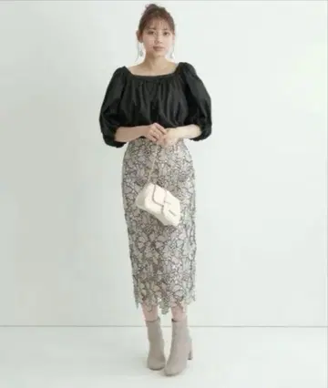 마이 스트라다 플라워 레이스 타이트 스커트 미디 기장