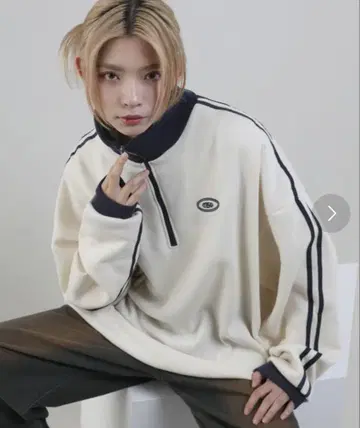 MSG 오버 사이즈 하프 지퍼 플리스 맨투맨 풀오버 화이트